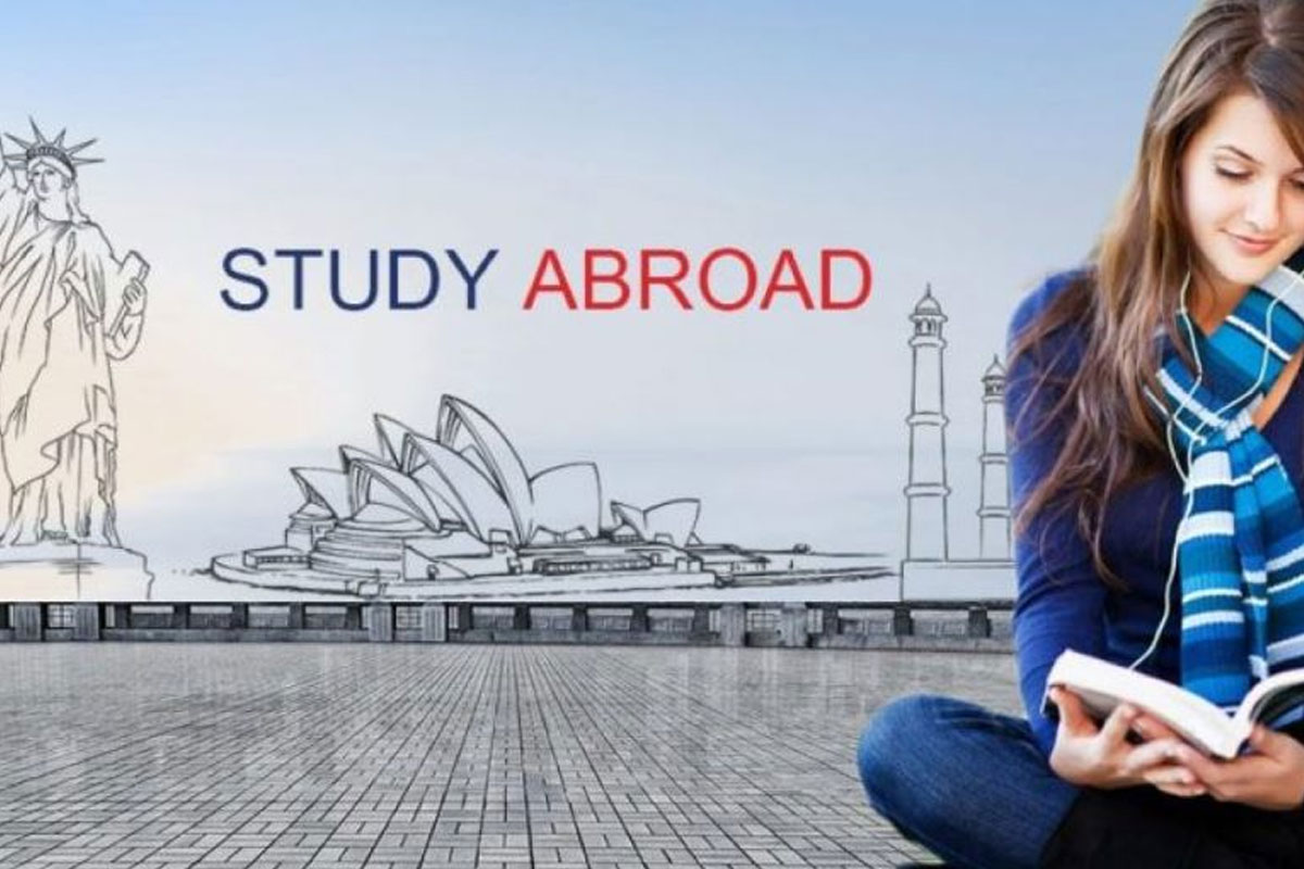 How to Choose the Right Course for Your Career Abroad
